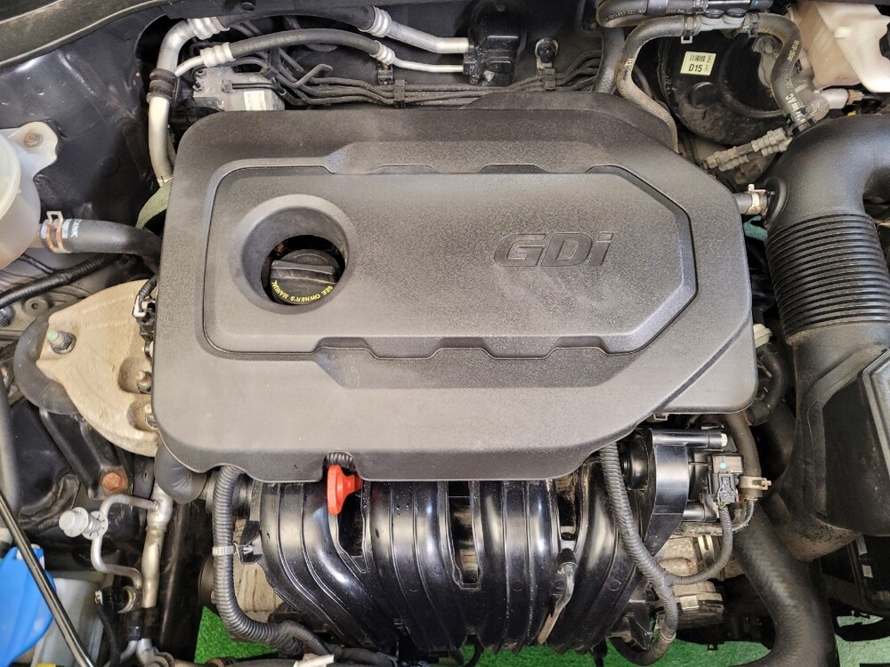 2017 Kia Sportage in Louisville, KY 40258 - 18084753 30