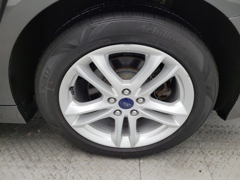 2018 Ford Fusion in Fairfield, OH 45014 - 18084756 31