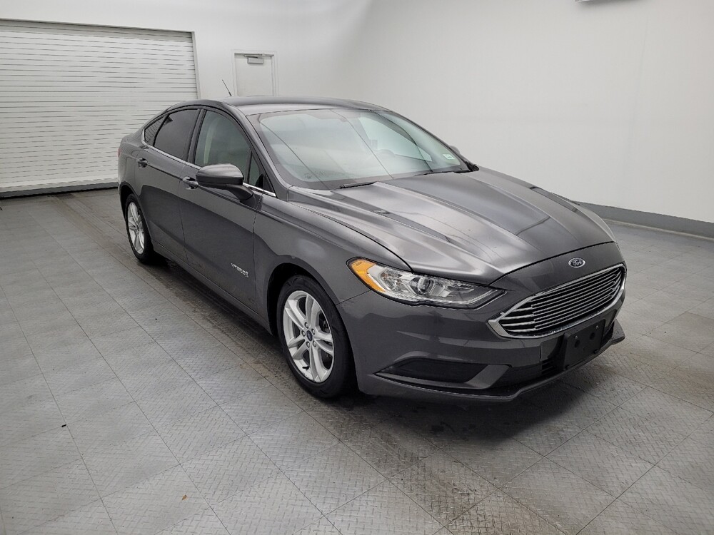 2018 Ford Fusion in Fairfield, OH 45014 - 18084756 13