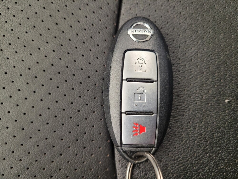 2013 Nissan Rogue in Fairfield, OH 45014 - 18084762 32