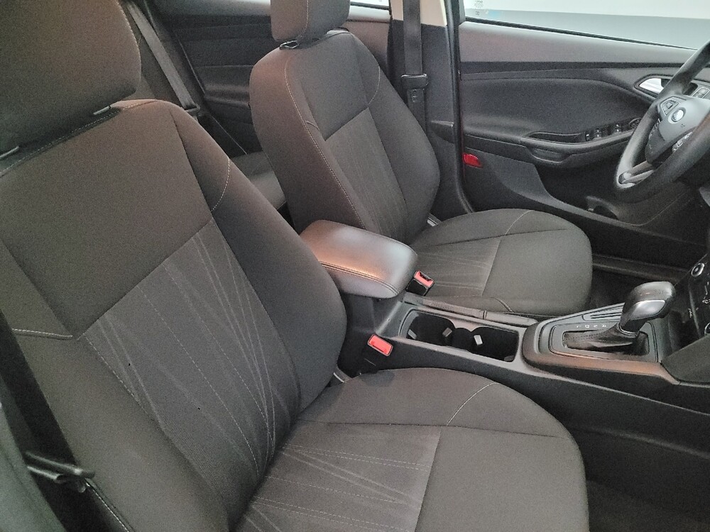 2017 Ford Focus in Temple Hills, MD 20746 - 18084763 21