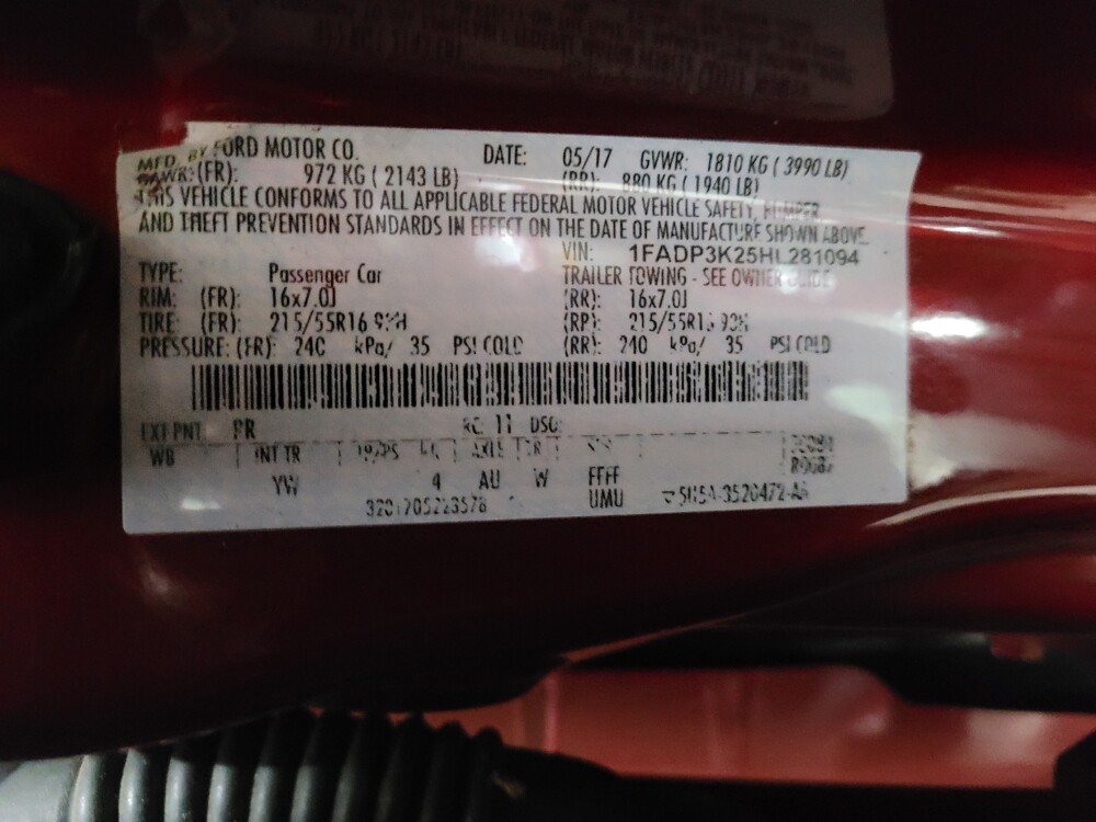 2017 Ford Focus in Temple Hills, MD 20746 - 18084763 33