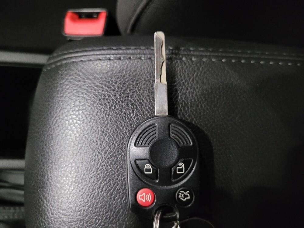 2017 Ford Focus in Temple Hills, MD 20746 - 18084763 32