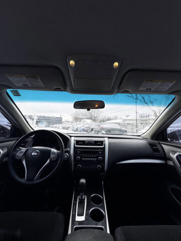 2013 Nissan Altima in Eastpointe, MI 48021 - 18084772 7