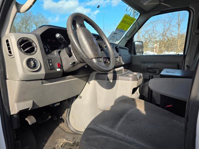 2013 Ford E-150 and Econoline 150 in Blauvelt, NY 10913 - 18084773 10