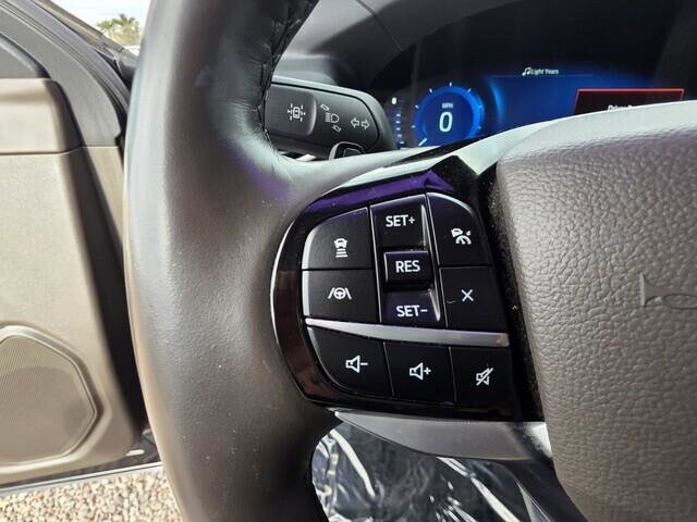 2021 Ford Explorer in Mesa, AZ 85212 - 18084780 33