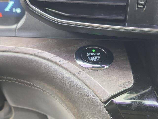 2021 Ford Explorer in Mesa, AZ 85212 - 18084780 21