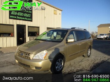 2010 Kia Sedona in Oak Grove, MO 64075