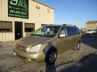 2010 Kia Sedona in Oak Grove, MO 64075