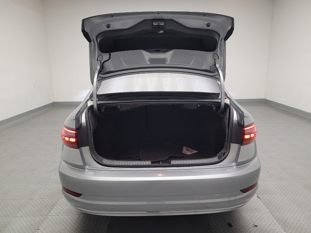 2019 Volkswagen Jetta in Riverside, CA 92504 - 18084805 29