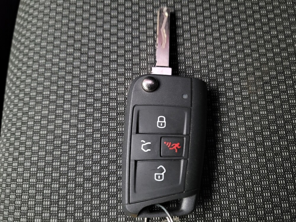 2019 Volkswagen Jetta in Riverside, CA 92504 - 18084805 32