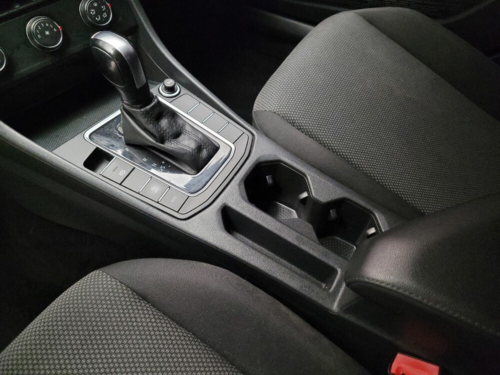 2019 Volkswagen Jetta in Riverside, CA 92504 - 18084805 26