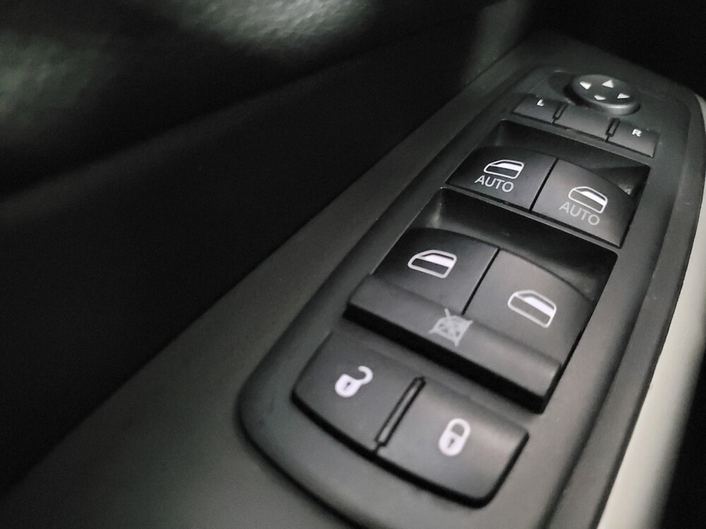 2018 Jeep Cherokee in Chattanooga, TN 37421 - 18084833 27