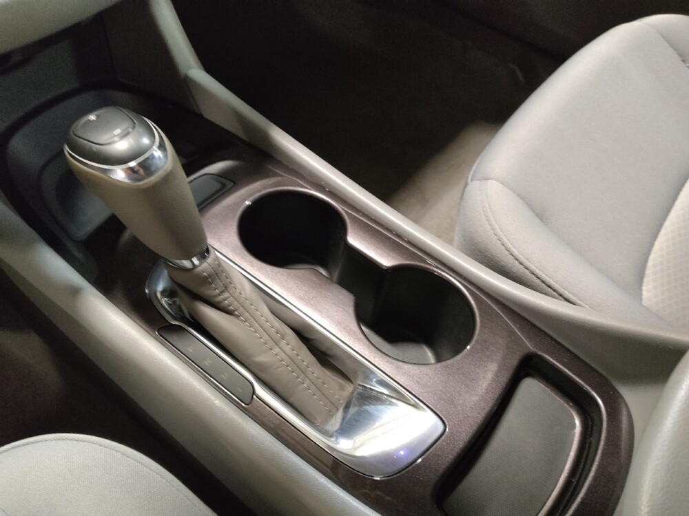 2017 Chevrolet Malibu in Tulsa, OK 74145 - 18084845 26