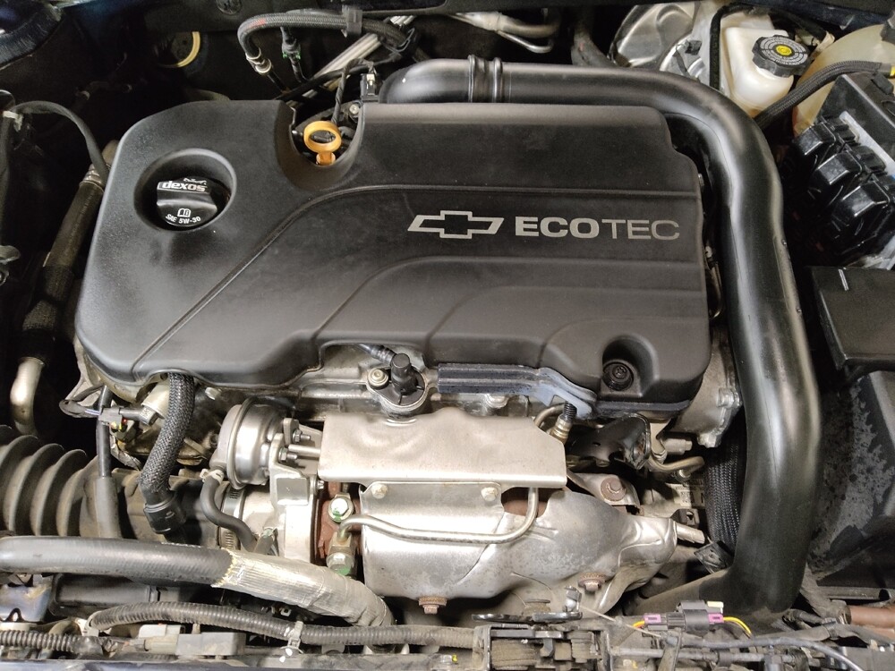 2017 Chevrolet Malibu in Tulsa, OK 74145 - 18084845 30