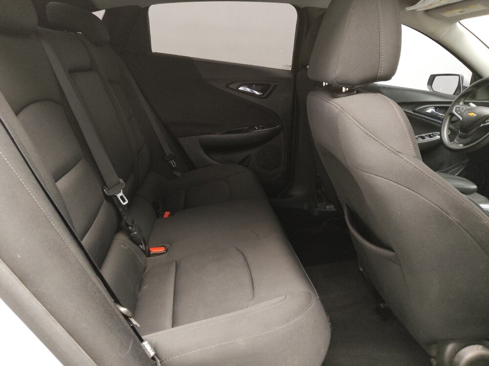 2018 Chevrolet Malibu in Round Rock, TX 78664 - 18084860 19
