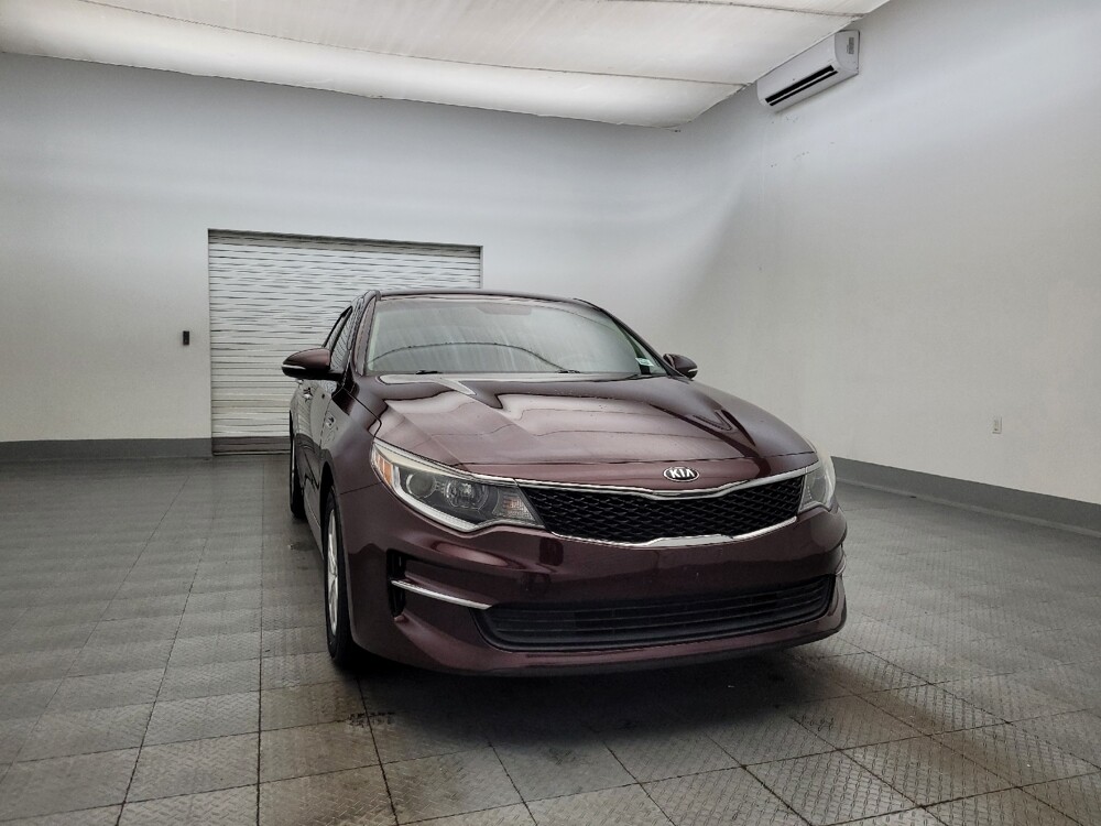 2017 Kia Optima in Glendale, AZ 85301 - 18084870 14