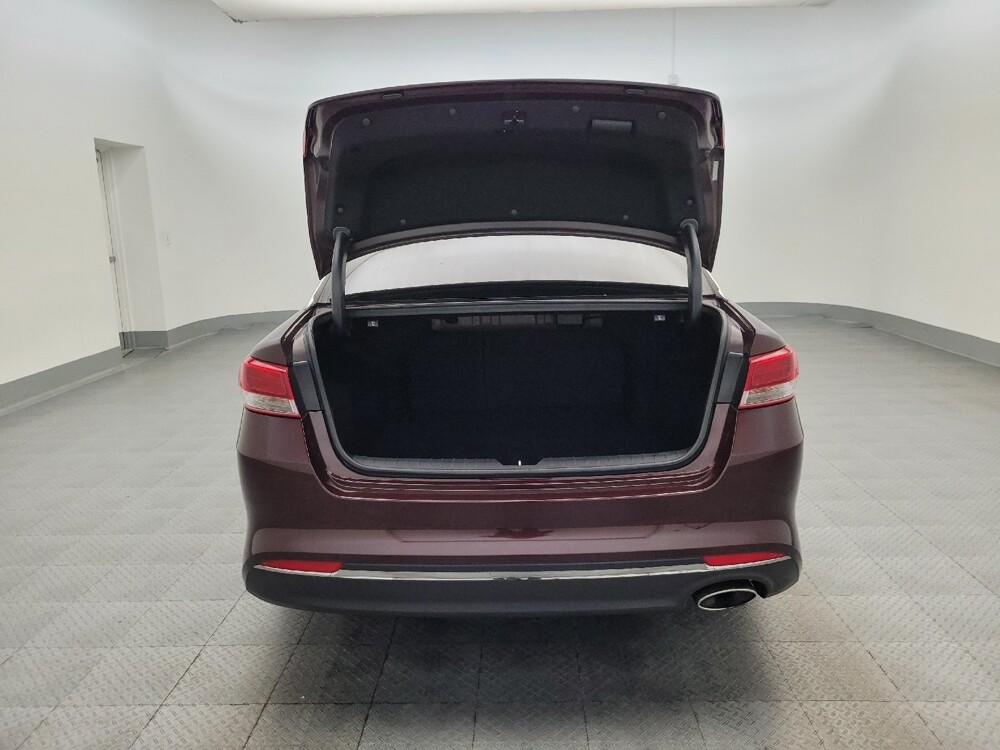 2017 Kia Optima in Glendale, AZ 85301 - 18084870 29