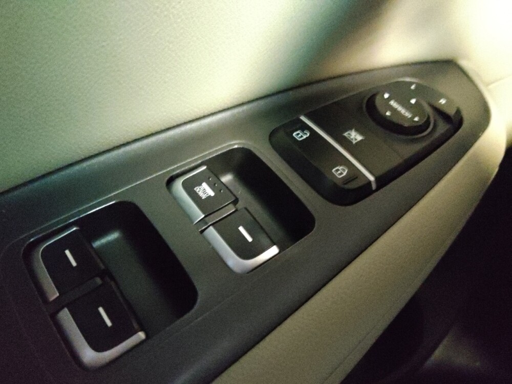 2017 Kia Optima in Glendale, AZ 85301 - 18084870 27