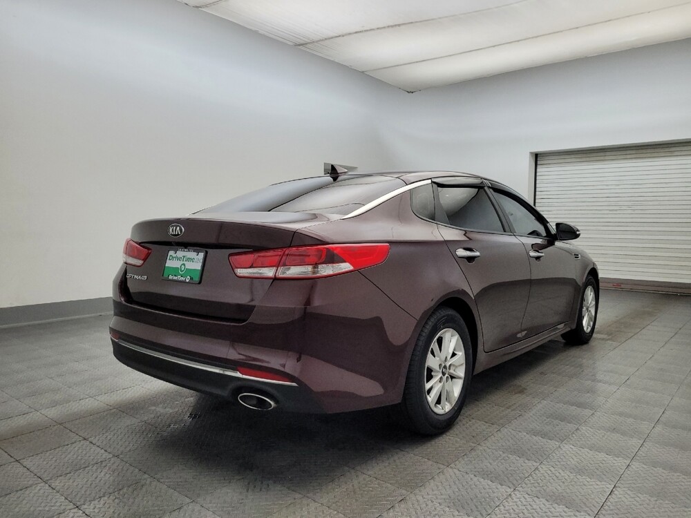 2017 Kia Optima in Glendale, AZ 85301 - 18084870 9