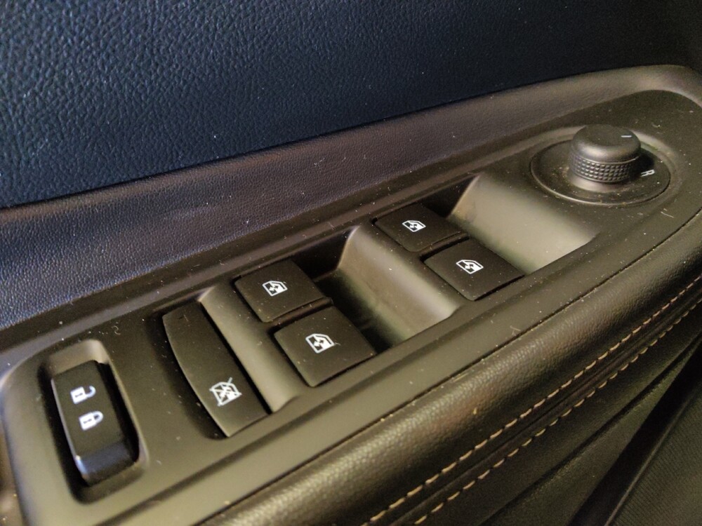 2016 Buick Encore in Glendale, AZ 85301 - 18084871 27