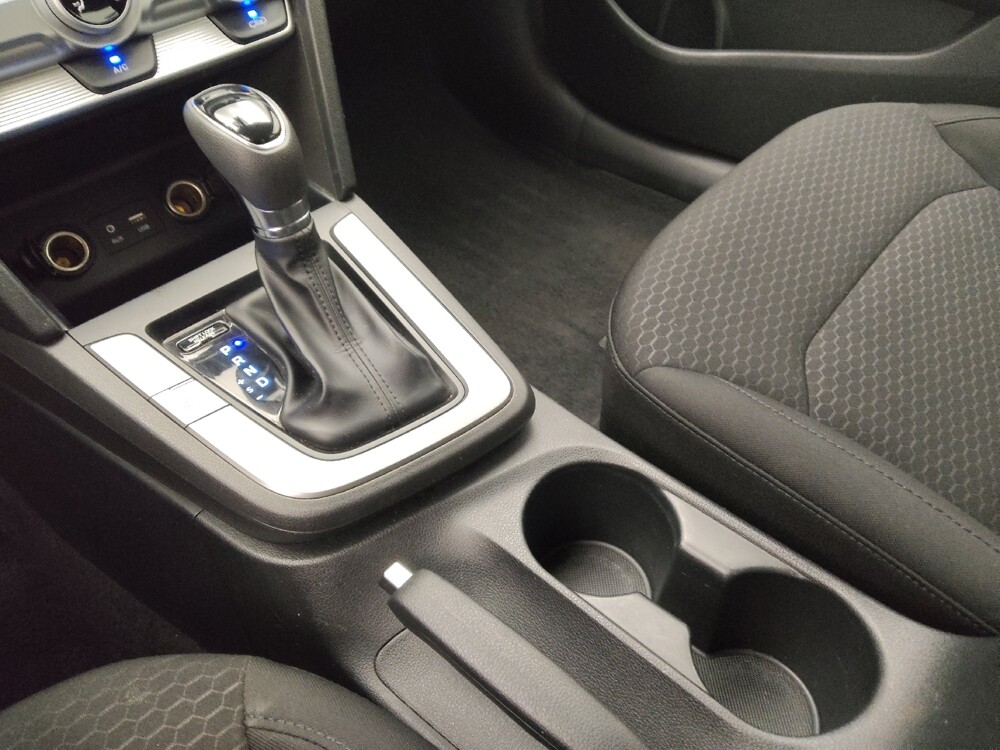 2019 Hyundai Elantra in Lakewood, CO 80215 - 18084880 26