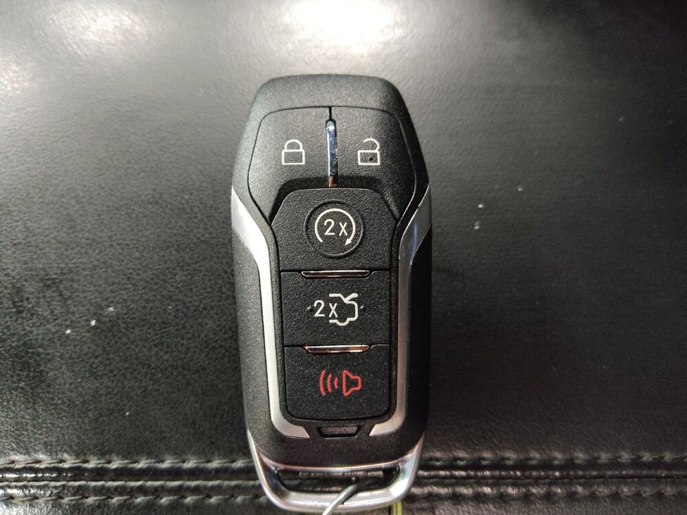 2016 Lincoln MKC in Tallahassee, FL 32304 - 18084885 32