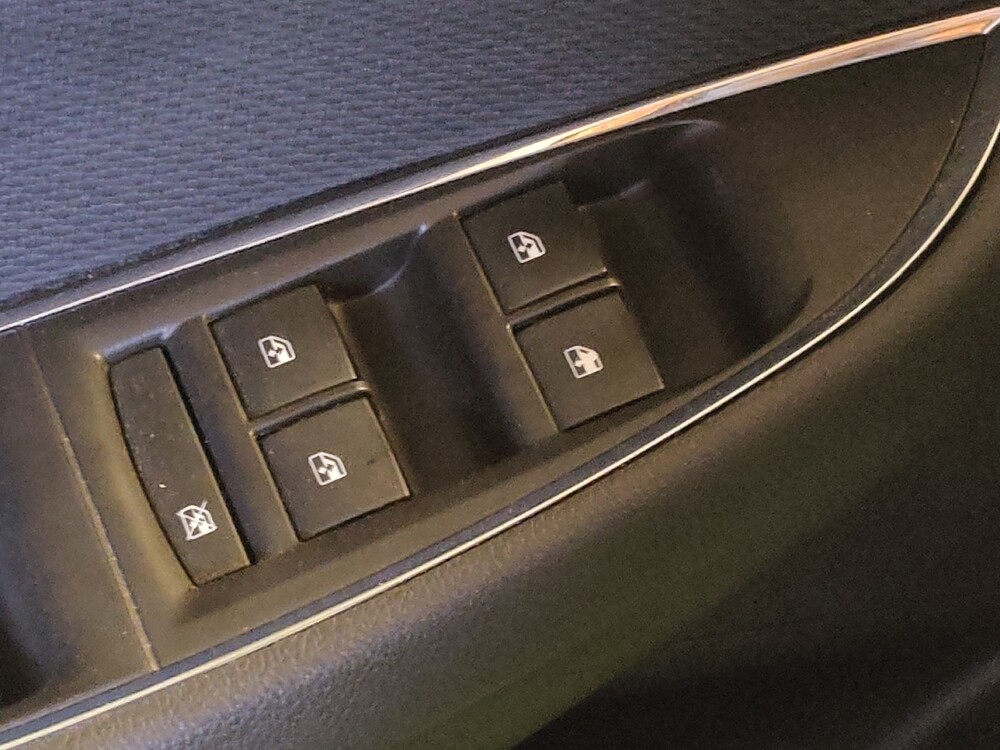 2017 Chevrolet Cruze in Tampa, FL 33612 - 18084888 27