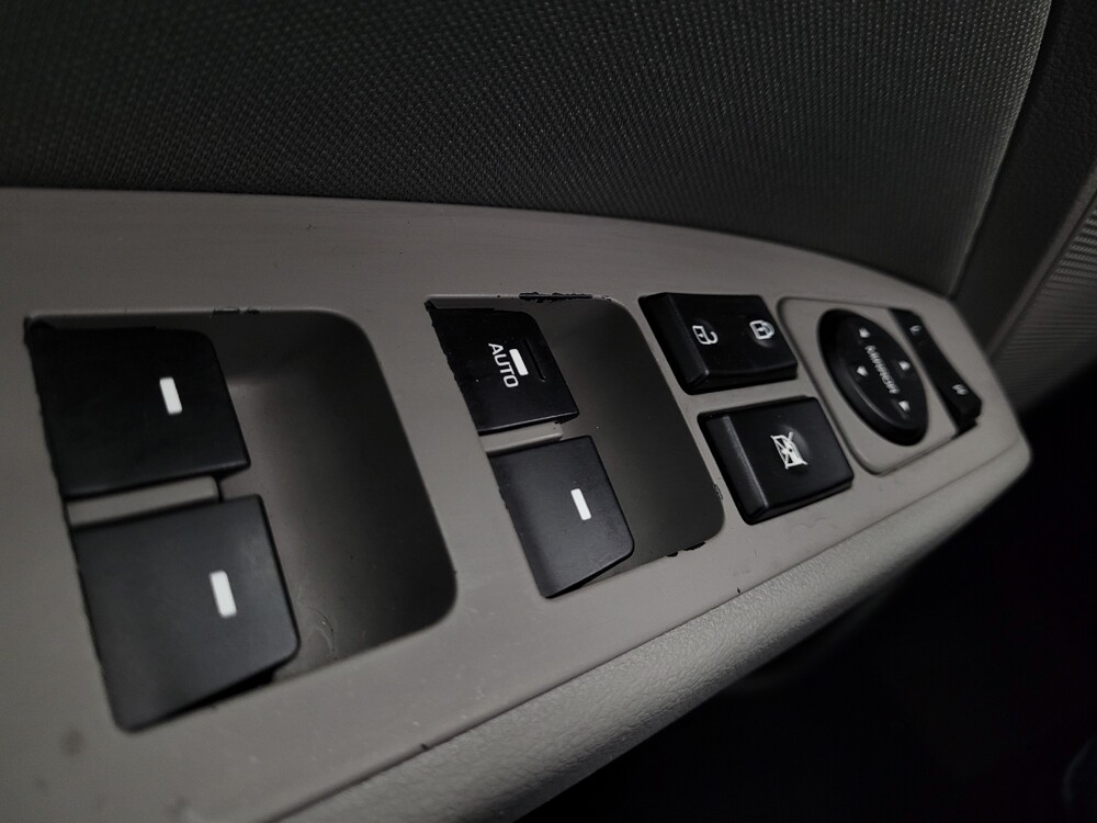 2018 Hyundai Elantra in Las Vegas, NV 89102 - 18084891 27