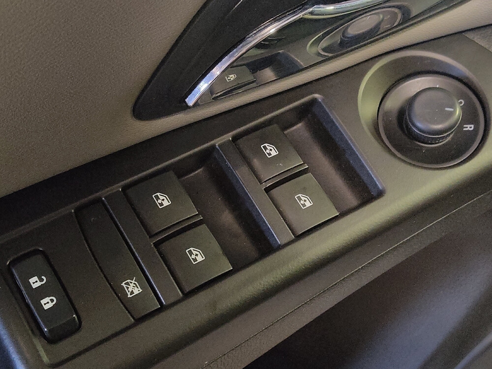 2016 Chevrolet Cruze in West Palm Beach, FL 33409 - 18084895 27