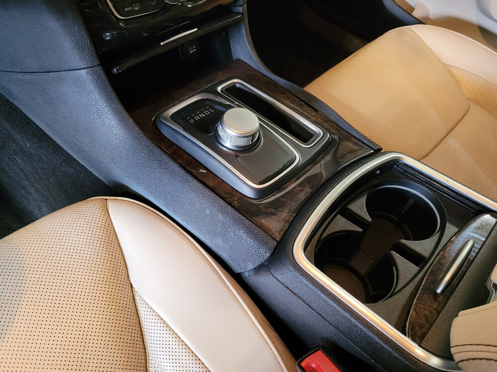 2016 Chrysler 300 in West Palm Beach, FL 33409 - 18084897 26