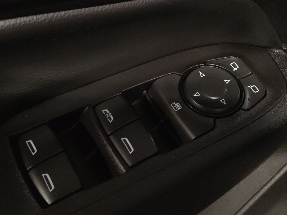 2018 Chevrolet Equinox in West Palm Beach, FL 33409 - 18084898 27