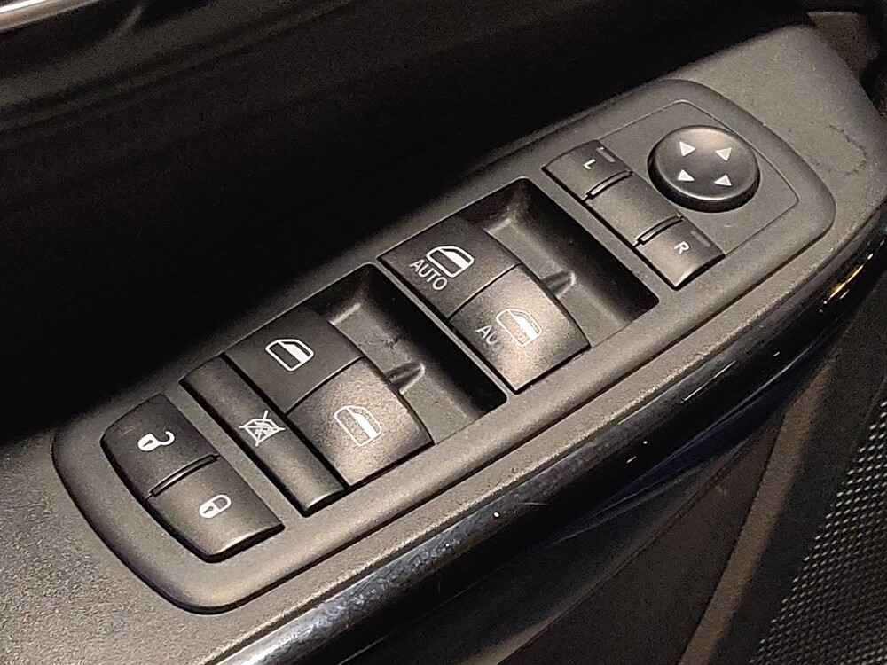 2020 Jeep Cherokee in Jacksonville, FL 32225 - 18084936 27