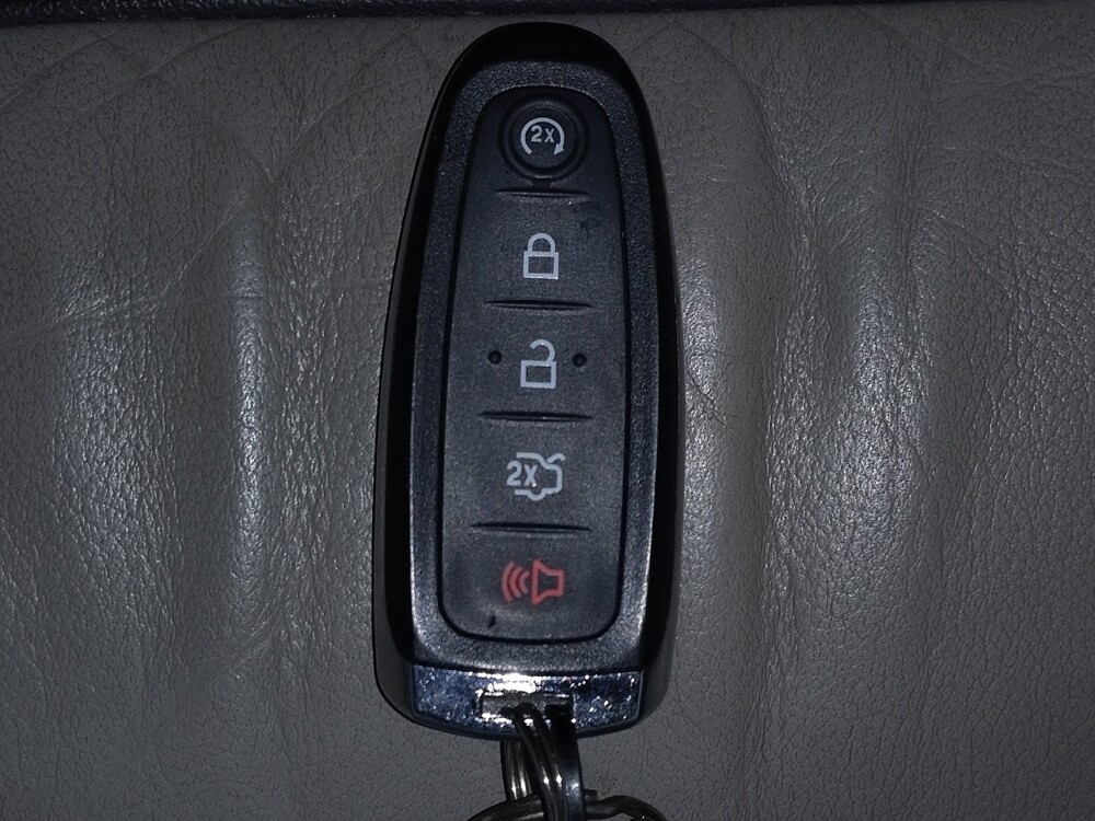 2013 Lincoln MKX in Pensacola, FL 32505 - 18084942 32