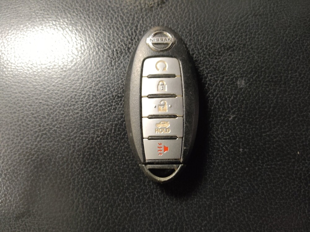 2017 Nissan Altima in Greenville, SC 29607 - 18084948 32