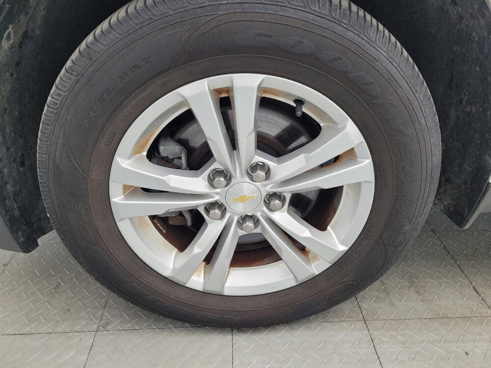 2015 Chevrolet Equinox in Greenville, SC 29607 - 18084950 31