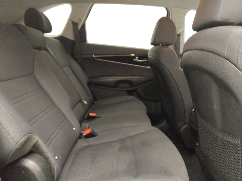 2020 Kia Sorento in Lakewood, CO 80215 - 18084956 19