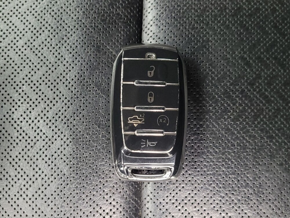 2019 RAM 1500 in St. Louis, MO 63136 - 18084960 32