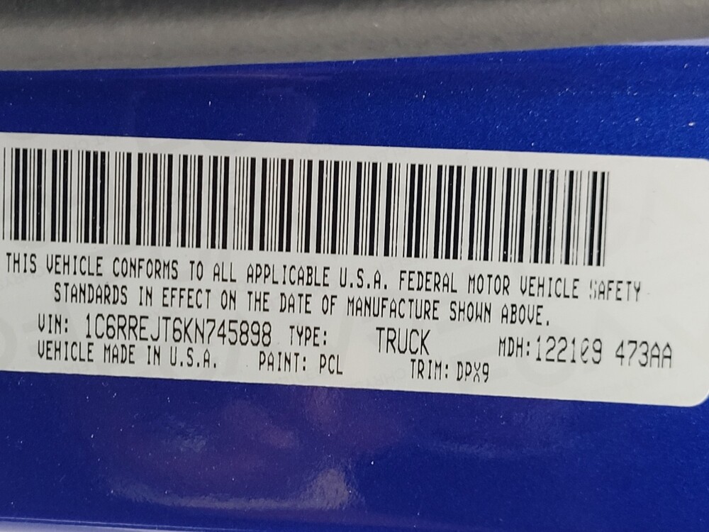 2019 RAM 1500 in St. Louis, MO 63136 - 18084960 33