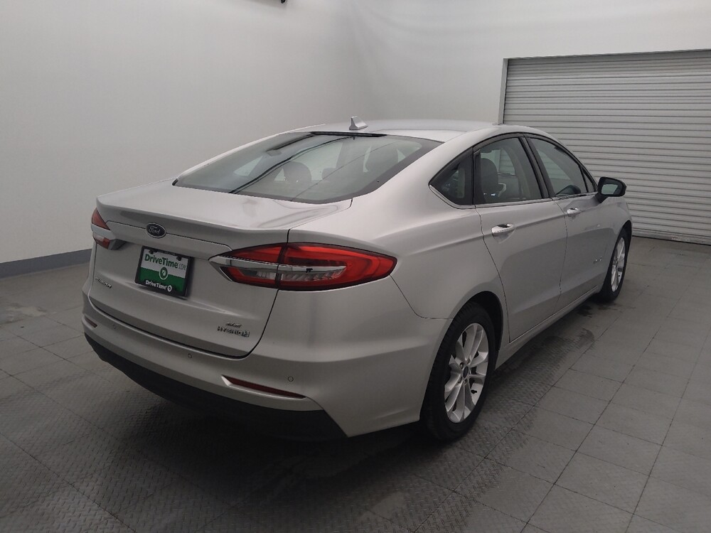 2019 Ford Fusion in Houston, TX 77034 - 18084968 9