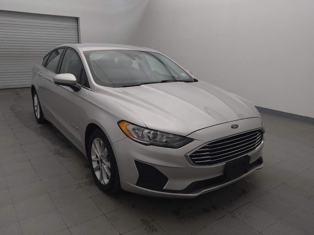 2019 Ford Fusion in Houston, TX 77034 - 18084968 13