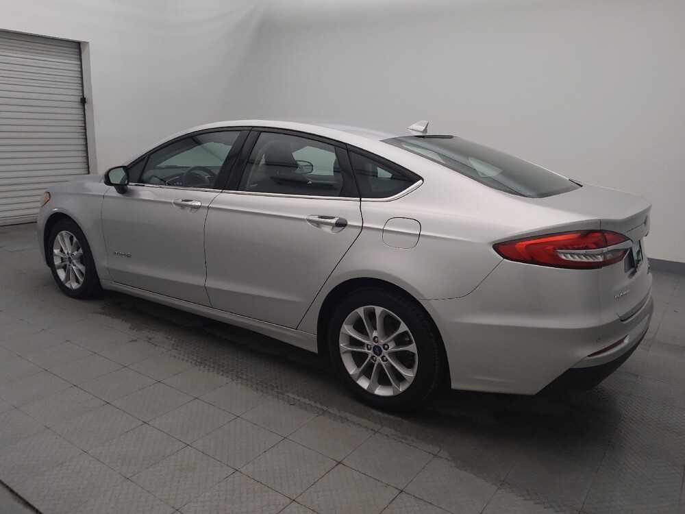 2019 Ford Fusion in Houston, TX 77034 - 18084968 3