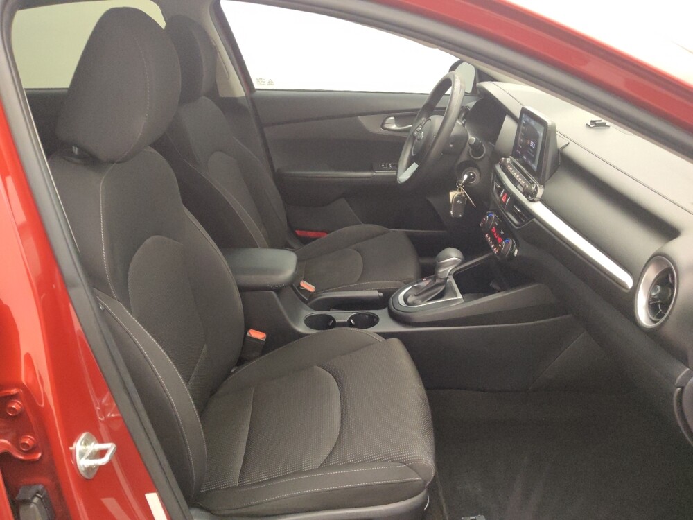 2019 Kia Forte in Houston, TX 77034 - 18084969 21