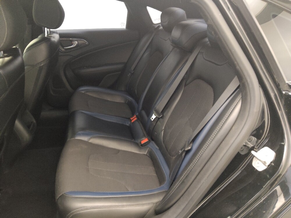 2016 Chrysler 200 in Baton Rouge, LA 70816 - 18084971 18