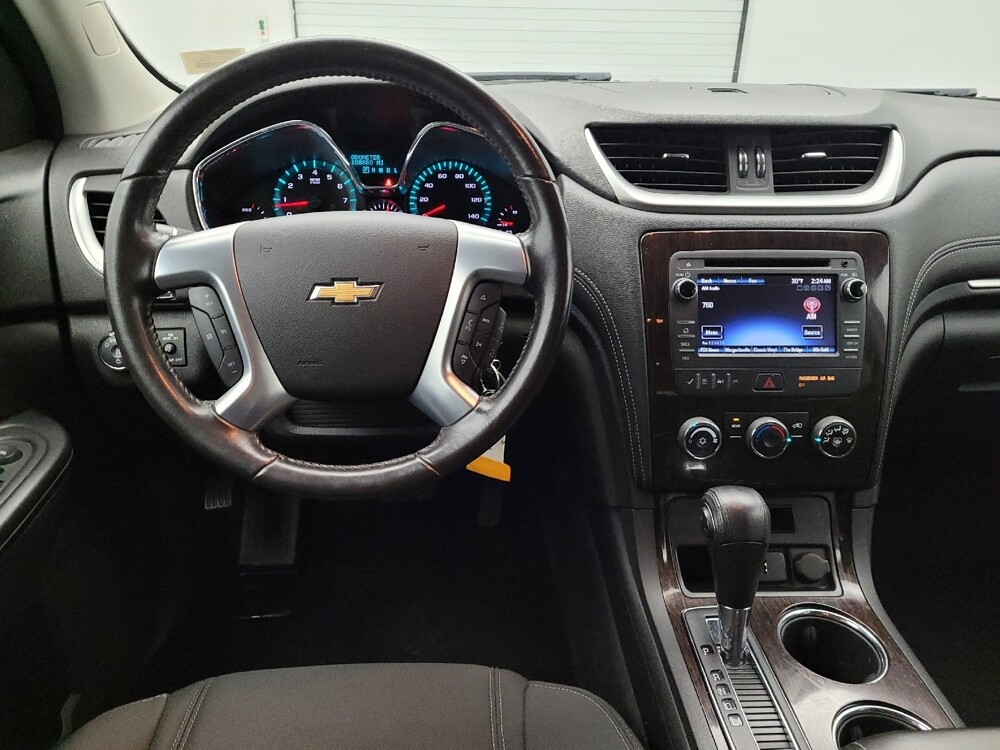 2015 Chevrolet Traverse in Cincinnati, OH 45255 - 18084985 22