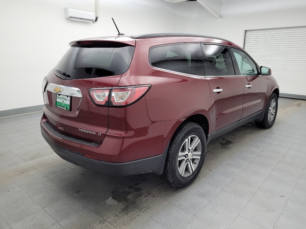 2015 Chevrolet Traverse in Cincinnati, OH 45255 - 18084985 9