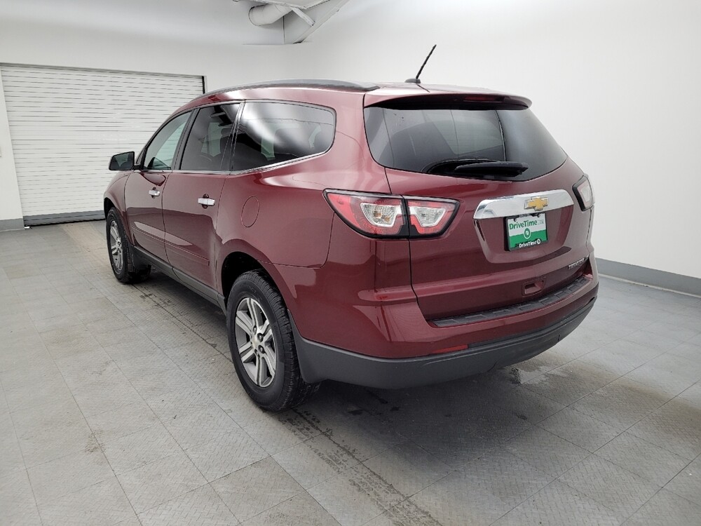 2015 Chevrolet Traverse in Cincinnati, OH 45255 - 18084985 5