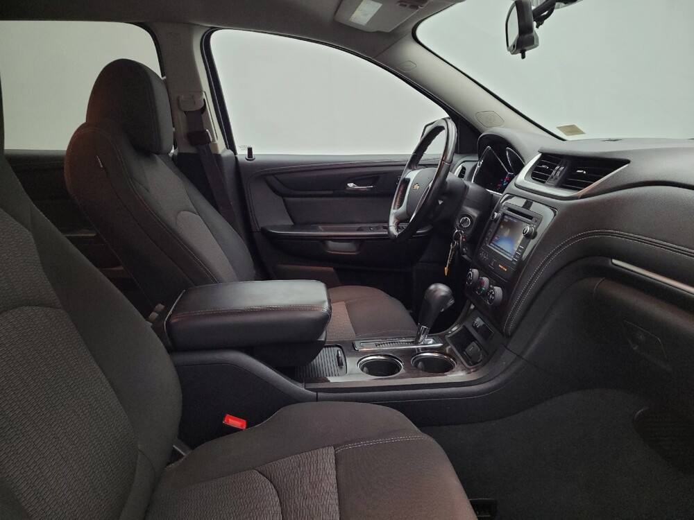 2015 Chevrolet Traverse in Cincinnati, OH 45255 - 18084985 21