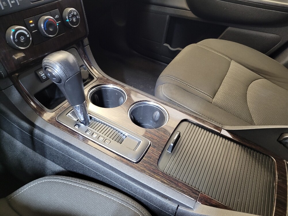 2015 Chevrolet Traverse in Cincinnati, OH 45255 - 18084985 26