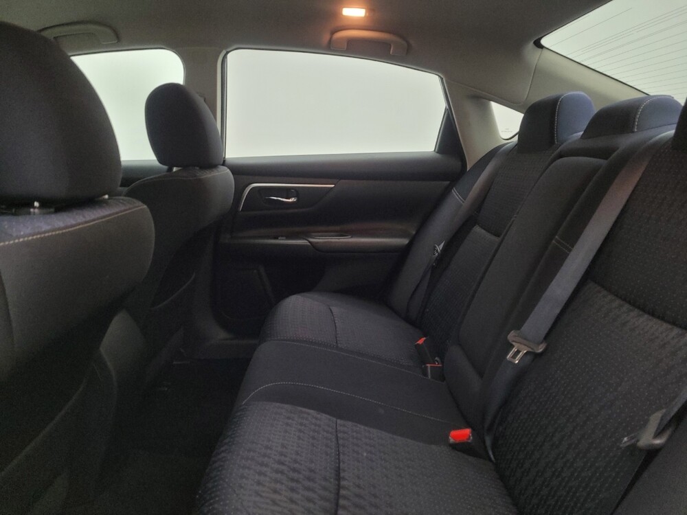 2016 Nissan Altima in Columbus, OH 43231 - 18084986 18